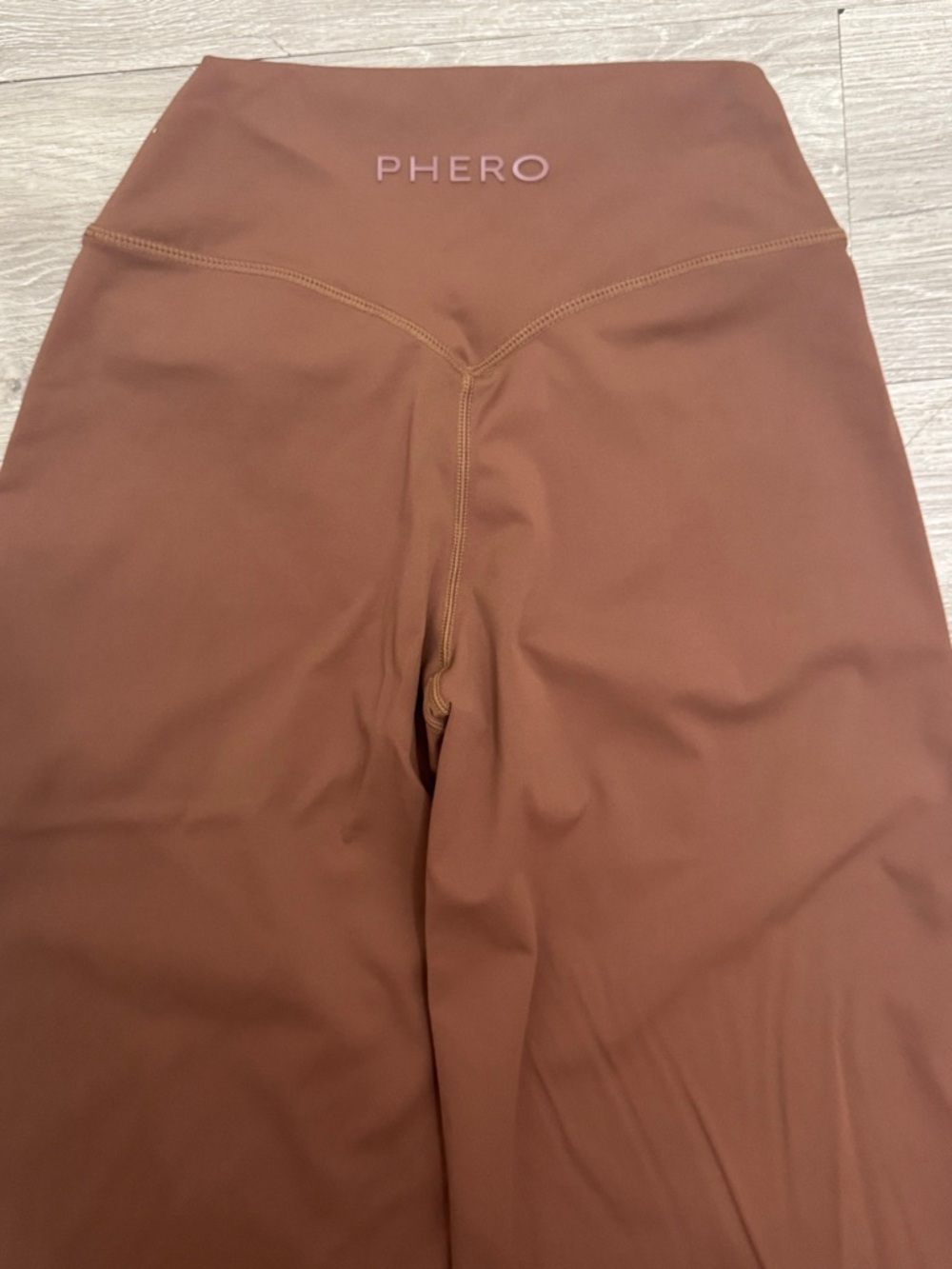 High-Rise Wide-Leg Pants in Chocolate Brown - Picture 2 of 6